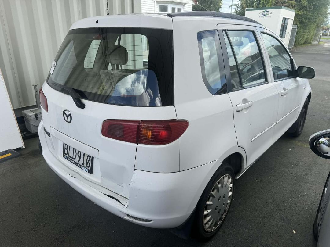 Photo '5' of Mazda Mazda2