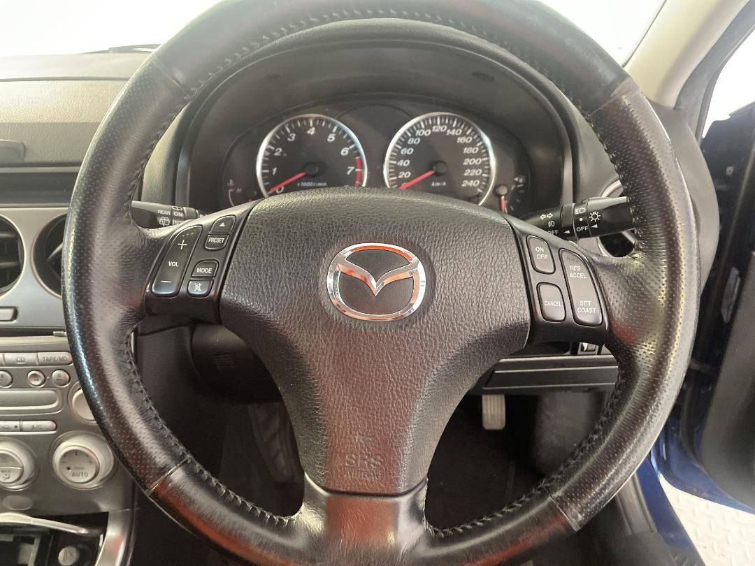 Photo '28' of Mazda Mazda6