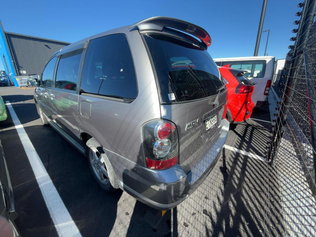 Photo '5' of Mazda MPV 2300