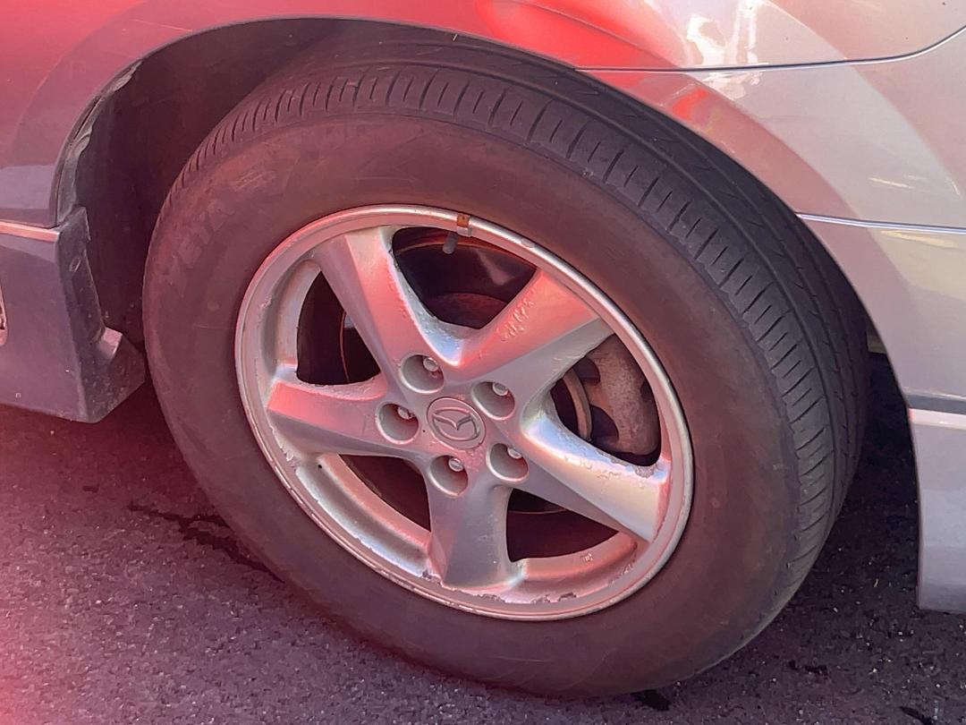 Photo '8' of Mazda MPV 2300