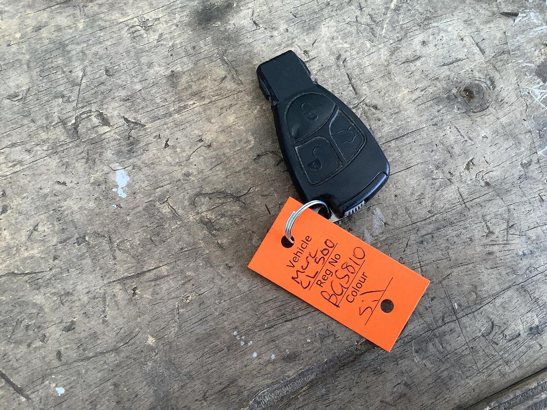 Photo '22' of Mercedes-Benz CL-Class CL 500 Photo '22' of Mercedes-Benz CL-Class CL 500