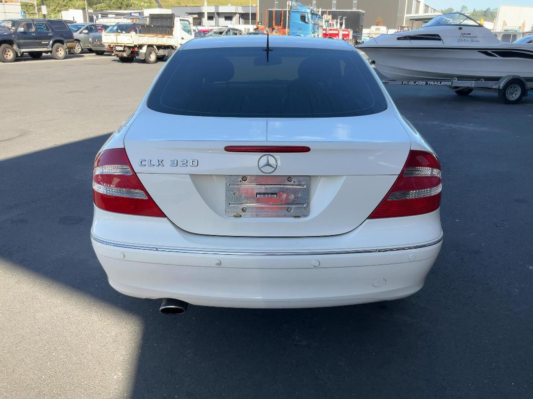 Photo '6' of Mercedes-Benz CLK 320