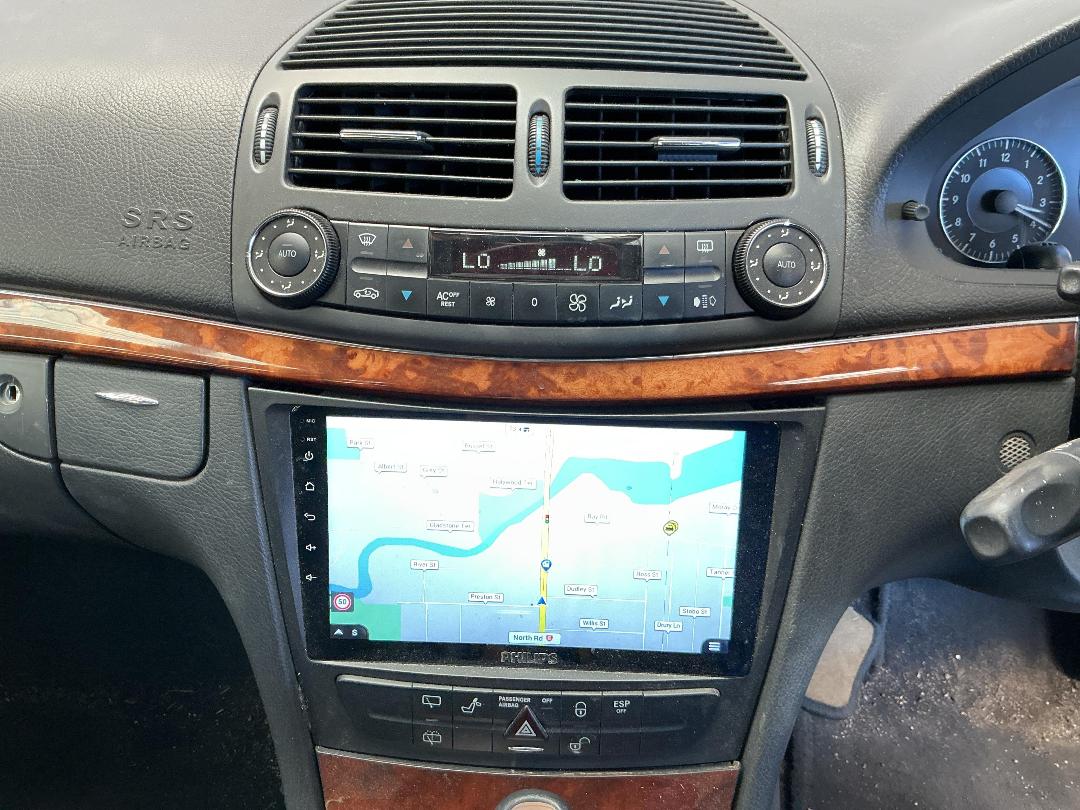 Photo '6' of Mercedes-Benz E-Class