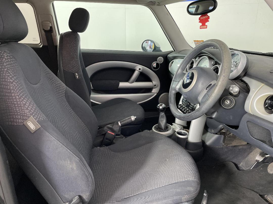 Photo '16' of Mini Cooper Photo '16' of Mini Cooper