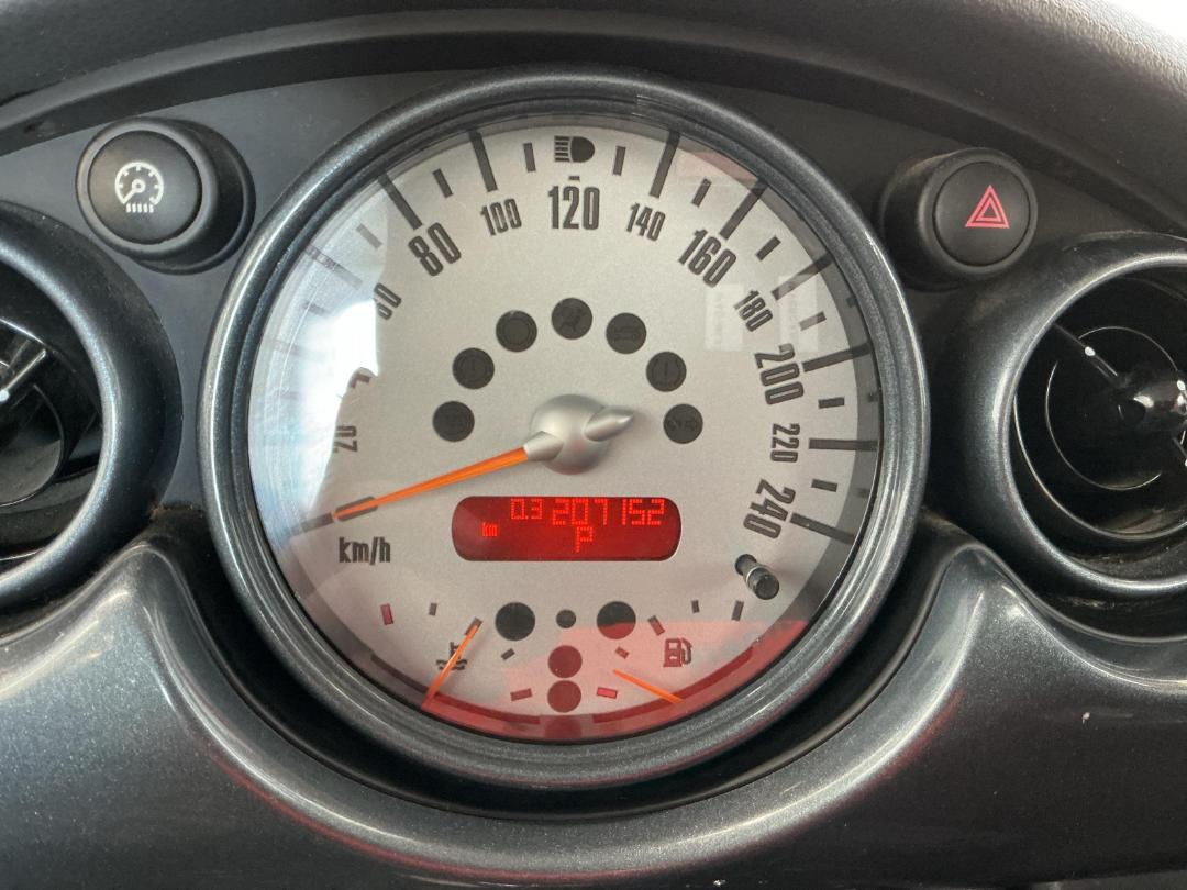 Photo '12' of Mini ONE Photo '12' of Mini ONE