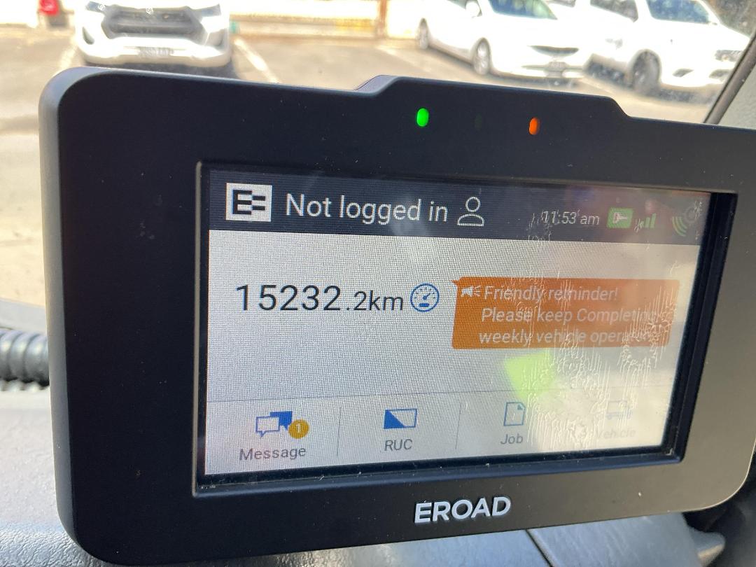 Photo '32' of Mitsubishi Canter FE112E6 Transporter