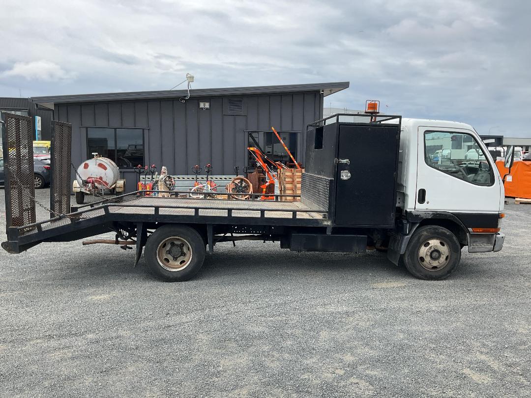 Photo '3' of Mitsubishi Canter FE112E6 Transporter