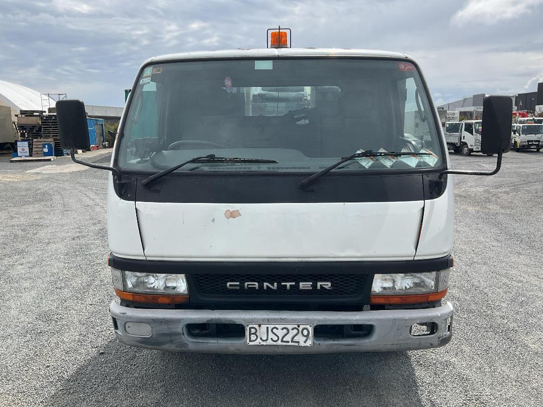 Photo '10' of Mitsubishi Canter FE112E6 Transporter