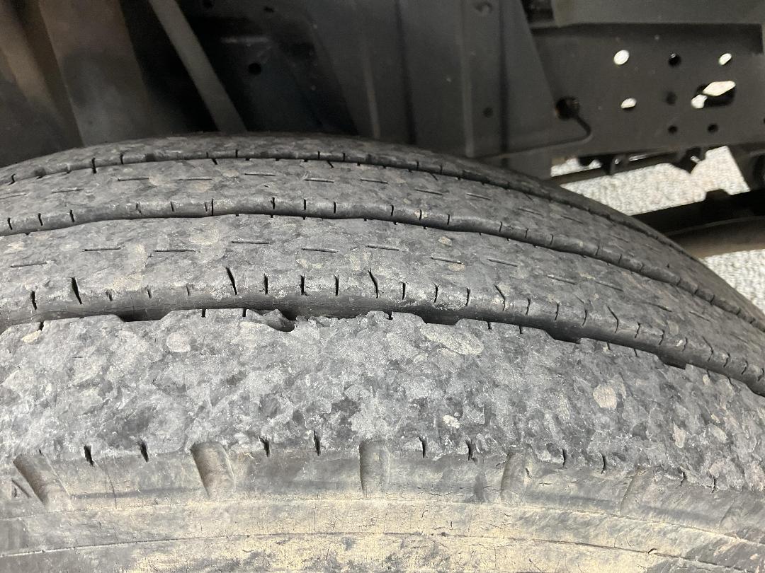 Photo '36' of Mitsubishi Canter FE112E6 Transporter