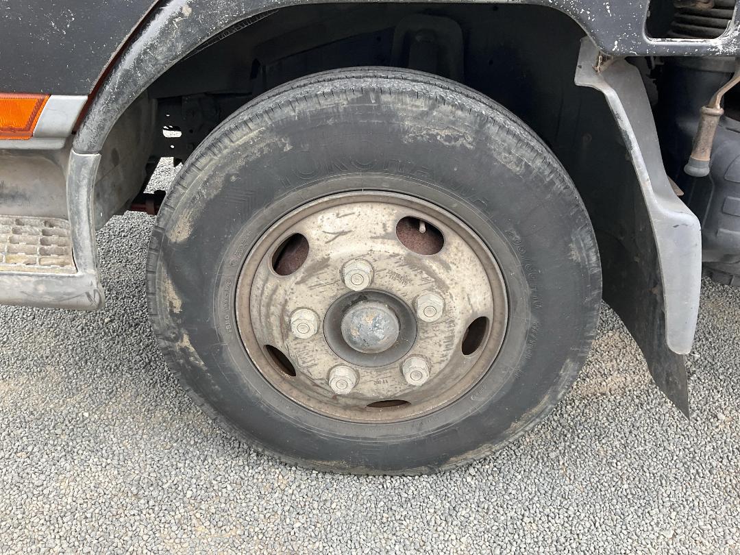 Photo '41' of Mitsubishi Canter FE112E6 Transporter