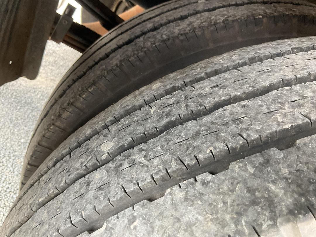 Photo '38' of Mitsubishi Canter FE112E6 Transporter