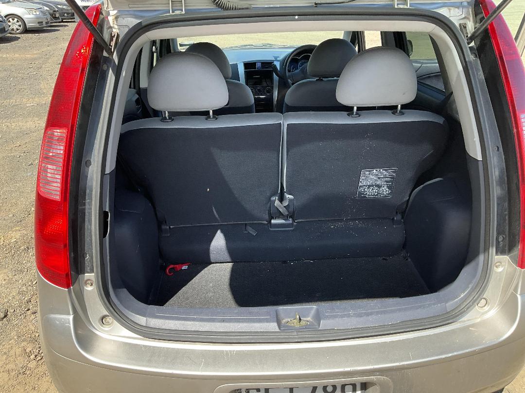 Photo '13' of Mitsubishi Colt Photo '13' of Mitsubishi Colt