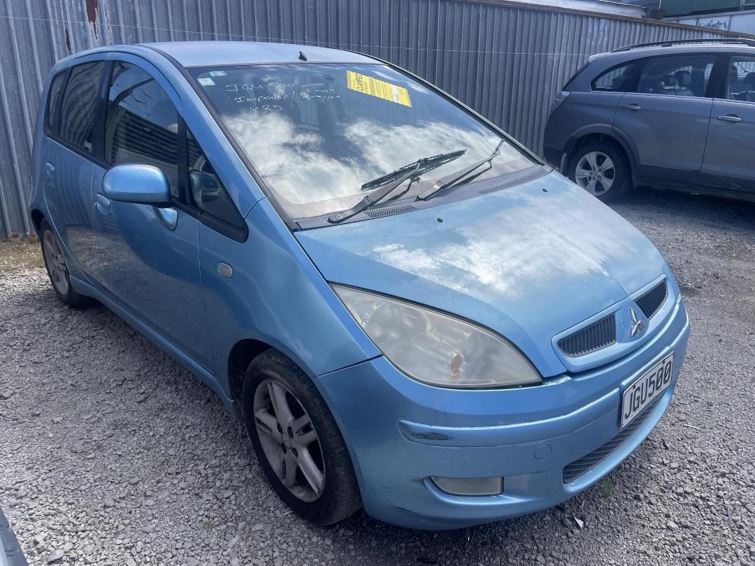 Photo '2' of Mitsubishi Colt Sport Photo '2' of Mitsubishi Colt Sport