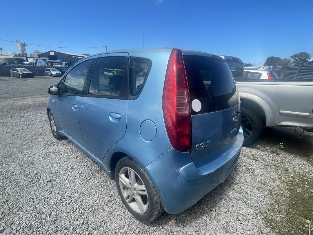 Photo '7' of Mitsubishi Colt Sport Photo '7' of Mitsubishi Colt Sport