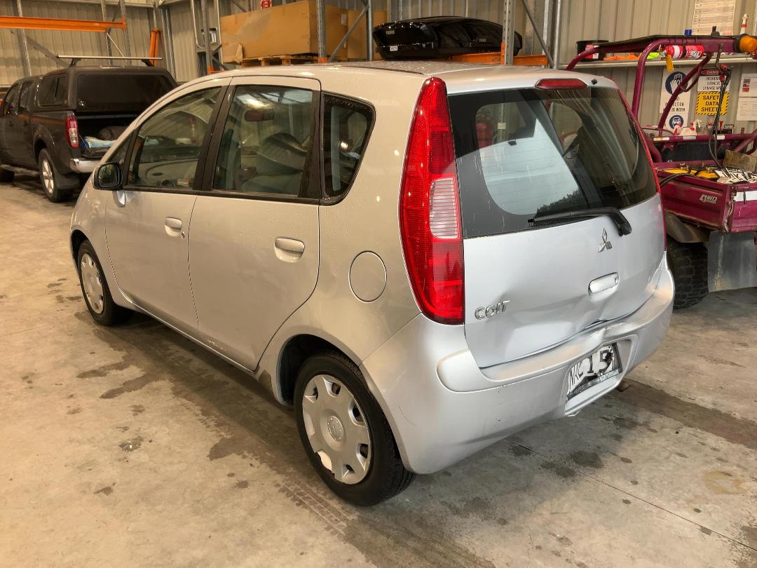 Photo '3' of Mitsubishi Colt