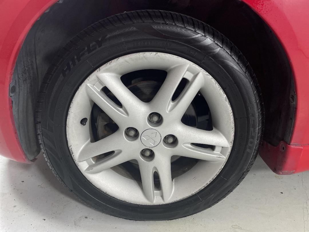 Photo '10' of Mitsubishi Colt Photo '10' of Mitsubishi Colt