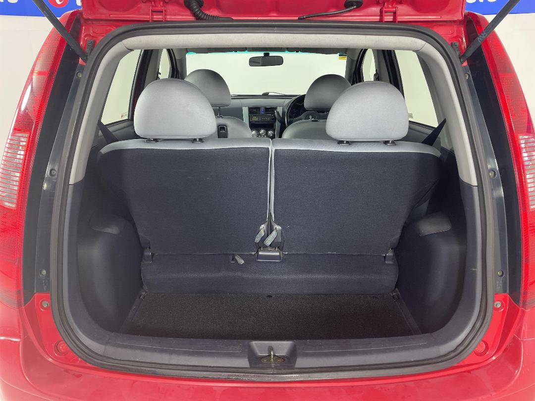 Photo '14' of Mitsubishi Colt Photo '14' of Mitsubishi Colt