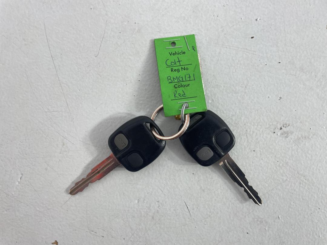 Photo '22' of Mitsubishi Colt Photo '22' of Mitsubishi Colt