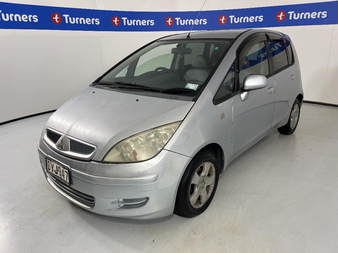 Photo '4' of Mitsubishi Colt