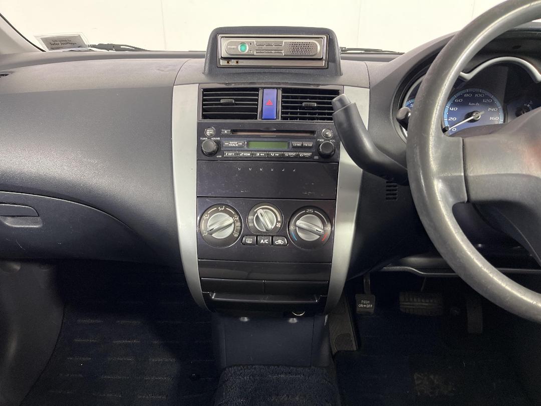 Photo '18' of Mitsubishi Colt