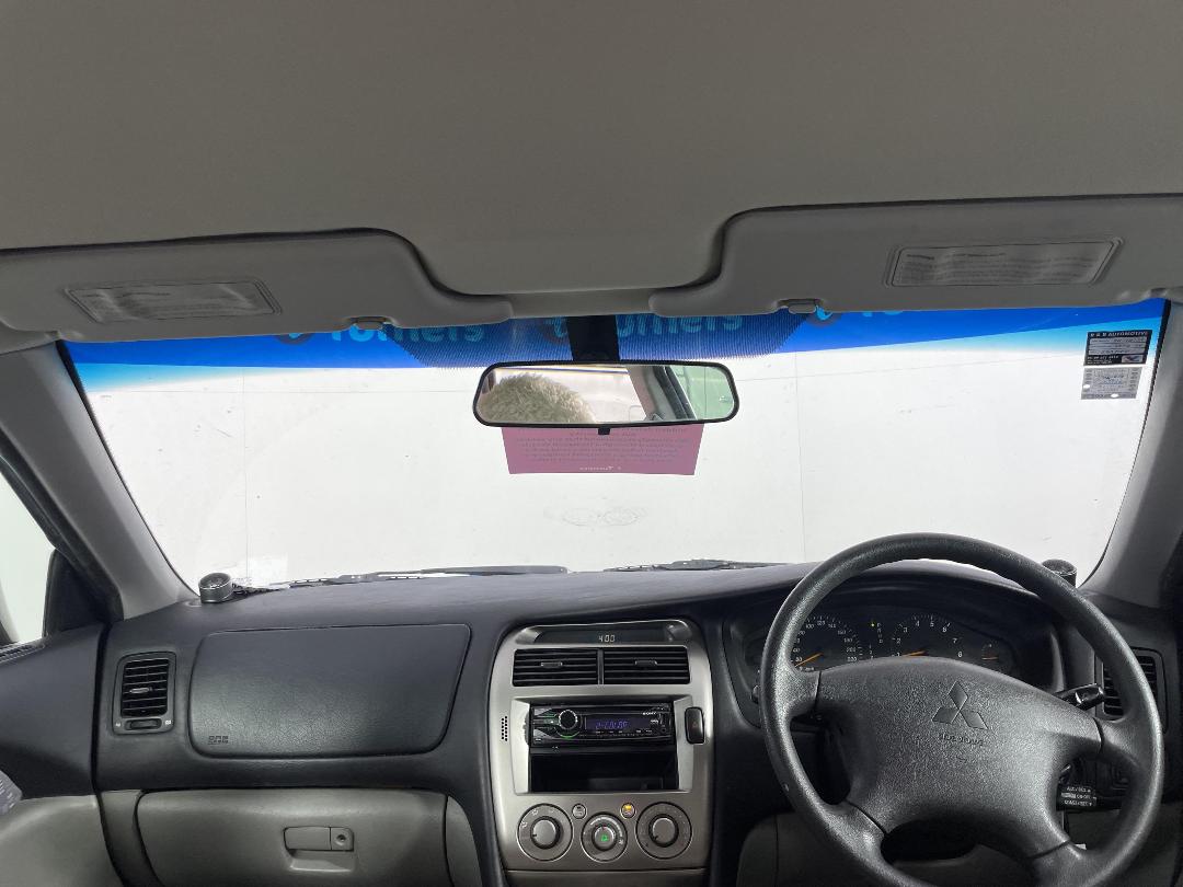 Photo '15' of Mitsubishi Diamante ES