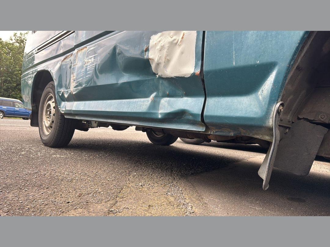 Photo '3' of Mitsubishi L300 LWB 5R