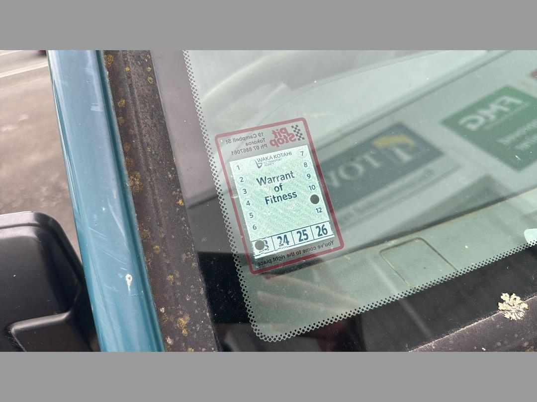 Photo '16' of Mitsubishi L300 LWB 5R