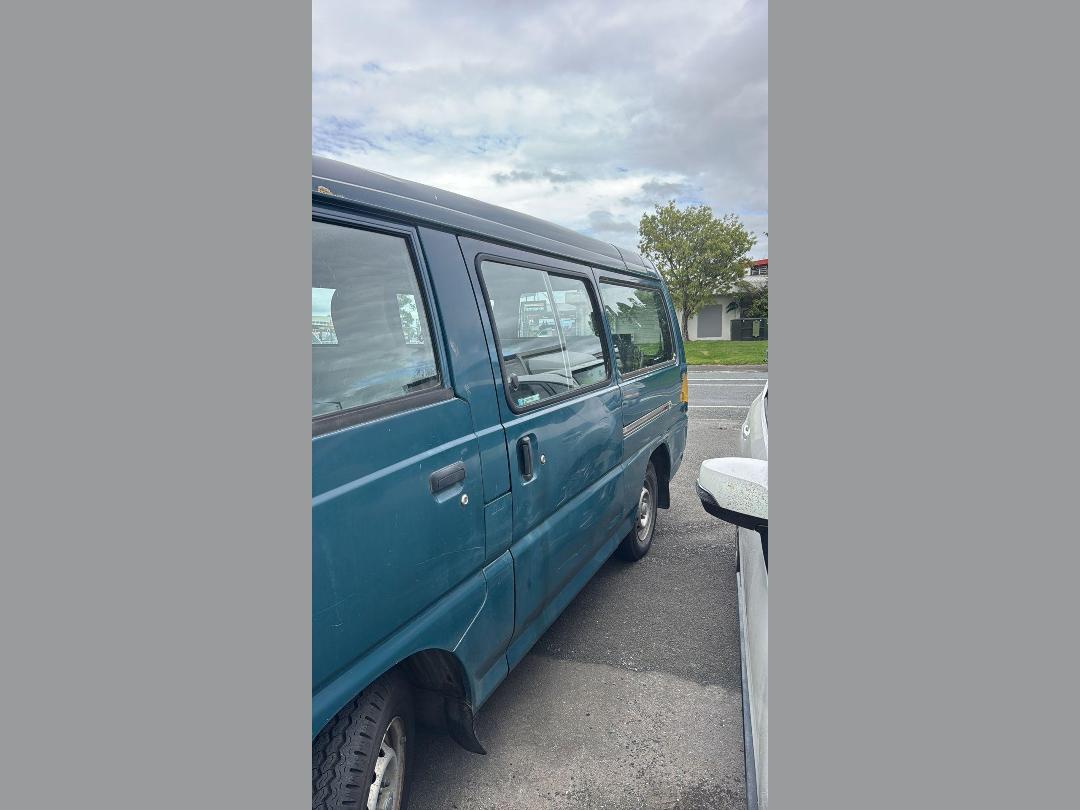 Photo '19' of Mitsubishi L300 LWB 5R