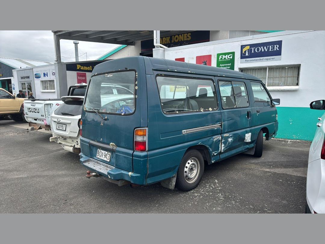 Photo '21' of Mitsubishi L300 LWB 5R