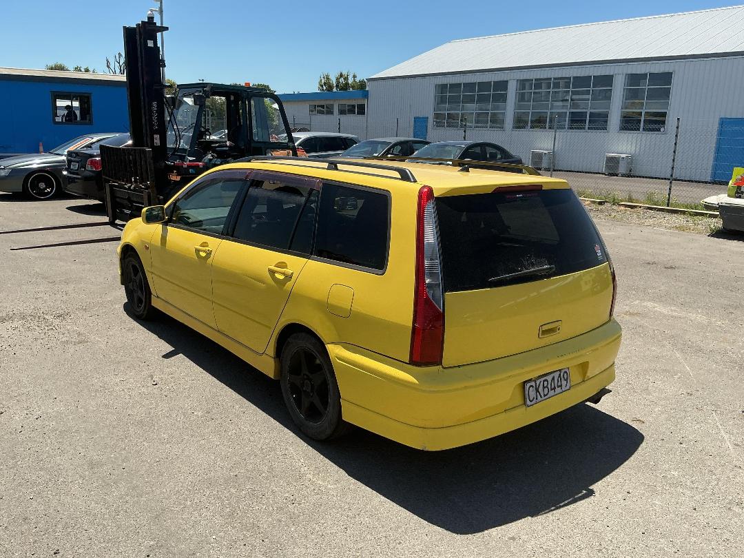 Photo '4' of Mitsubishi Lancer Cedia