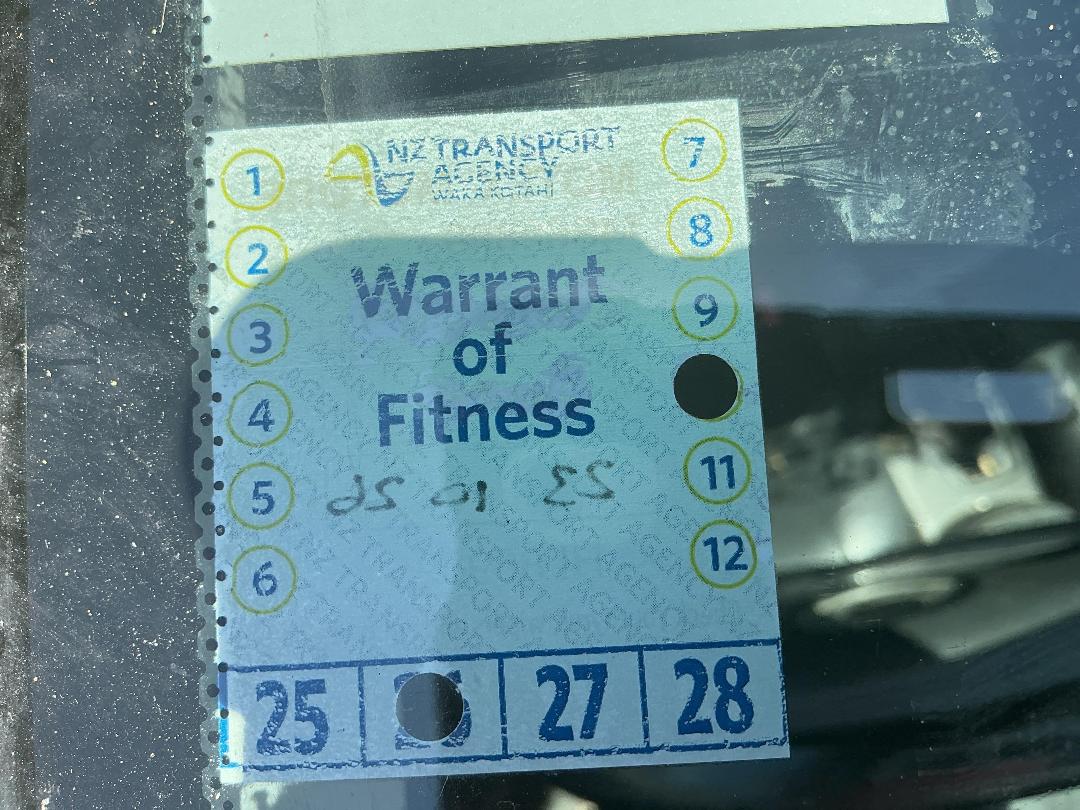 Photo '16' of Mitsubishi Lancer Cedia