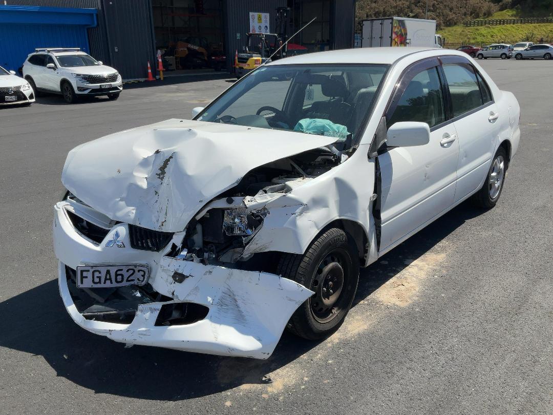 Photo '3' of Mitsubishi Lancer