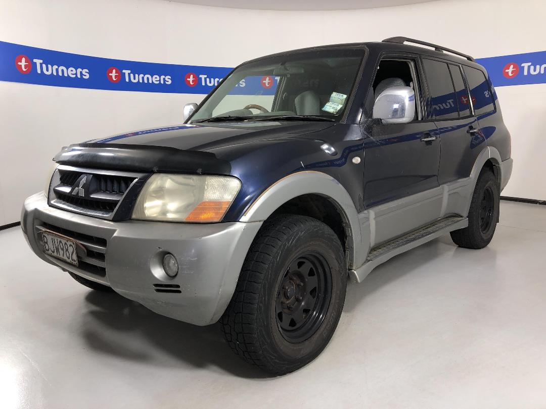 Photo '4' of Mitsubishi Pajero