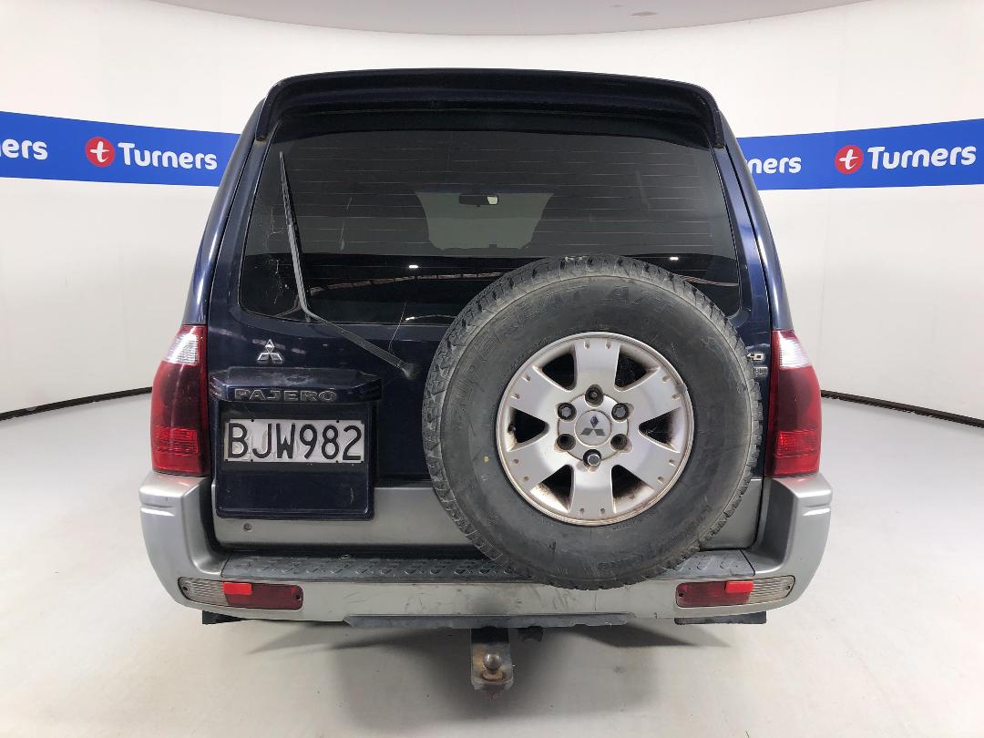 Photo '6' of Mitsubishi Pajero