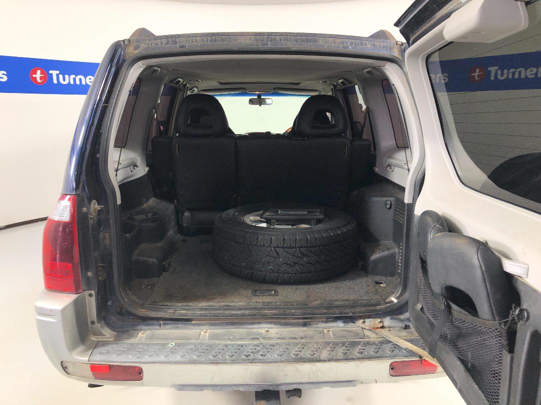 Photo '14' of Mitsubishi Pajero