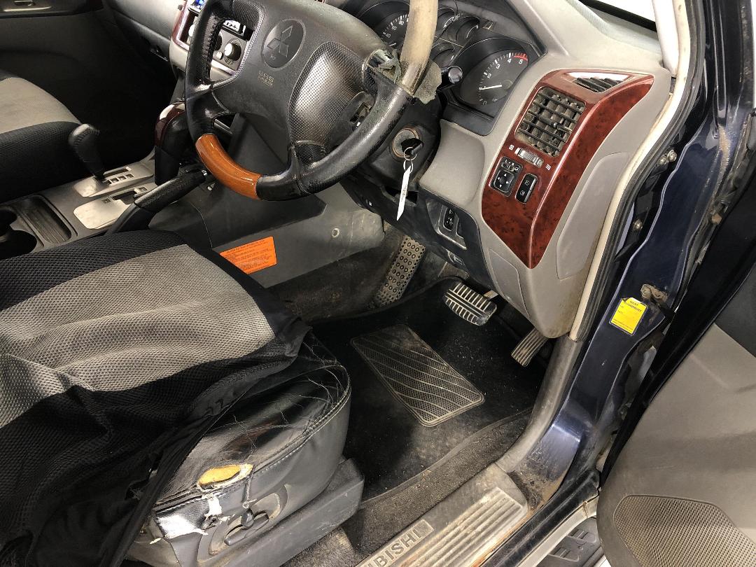 Photo '25' of Mitsubishi Pajero