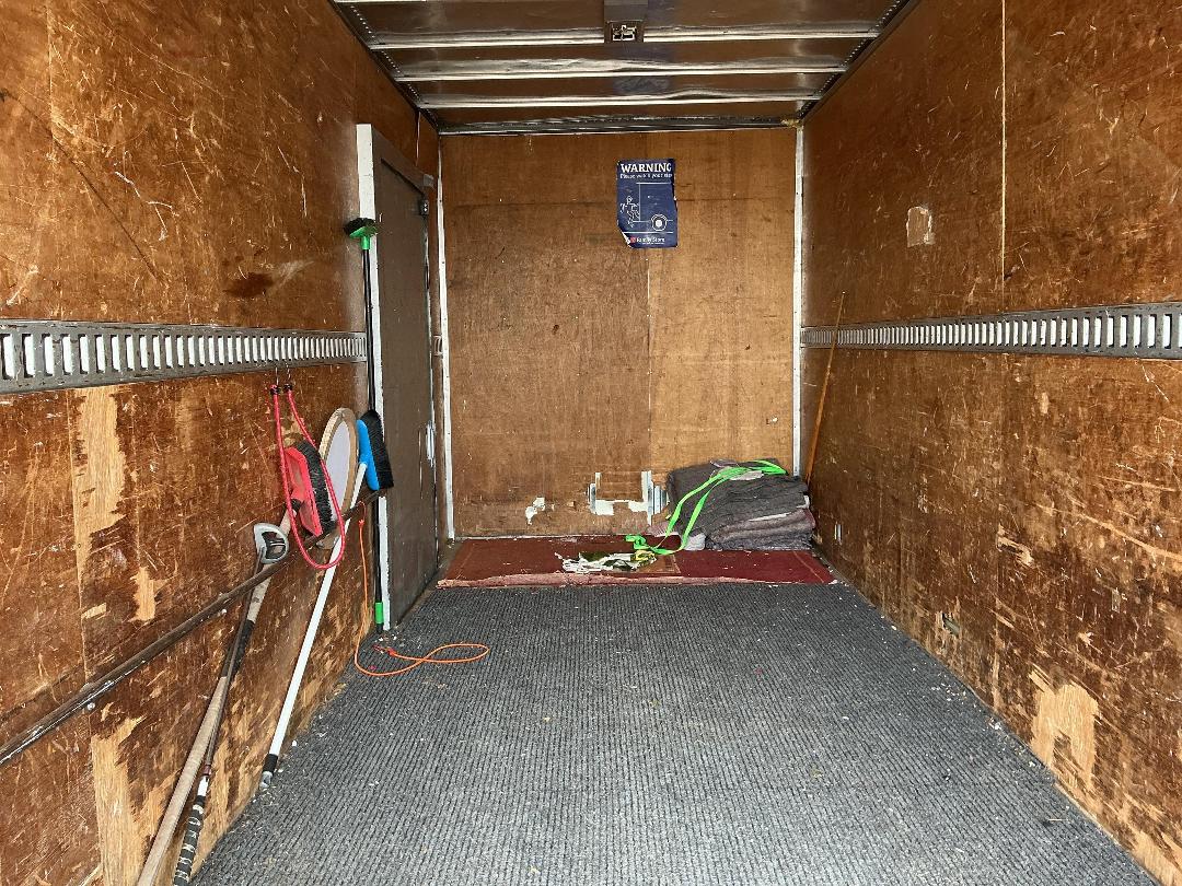 Photo '17' of Nissan Atlas AKR81L Box Body