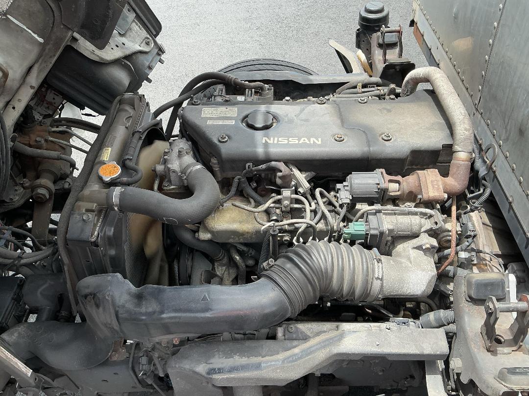 Photo '24' of Nissan Atlas AKR81L Box Body