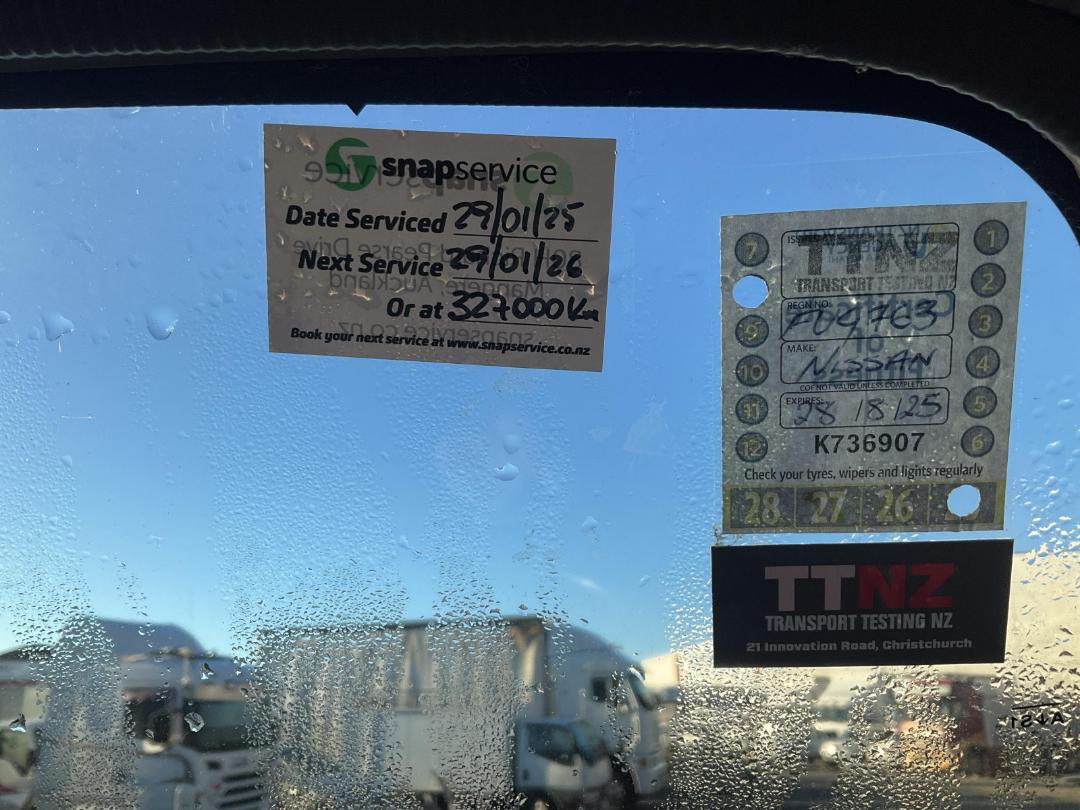 Photo '17' of Nissan Atlas NKN1SF Box Body Photo '17' of Nissan Atlas NKN1SF Box Body