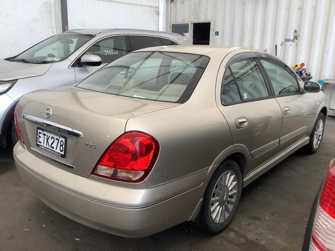 Photo '4' of Nissan Bluebird Sylphy