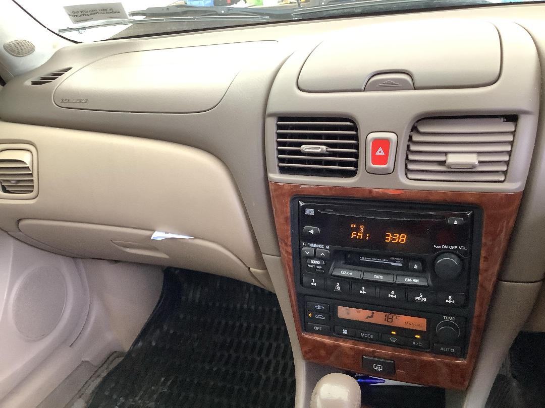 Photo '15' of Nissan Bluebird Sylphy