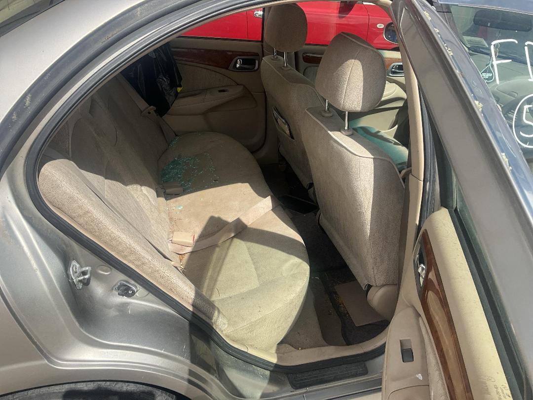 Photo '13' of Nissan Bluebird Sylphy