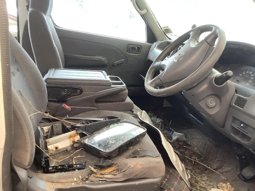 Photo '14' of Nissan Caravan Photo '14' of Nissan Caravan