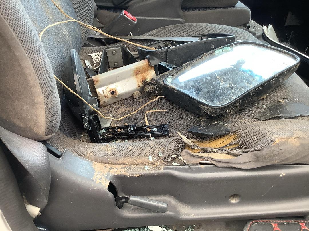 Photo '15' of Nissan Caravan Photo '15' of Nissan Caravan