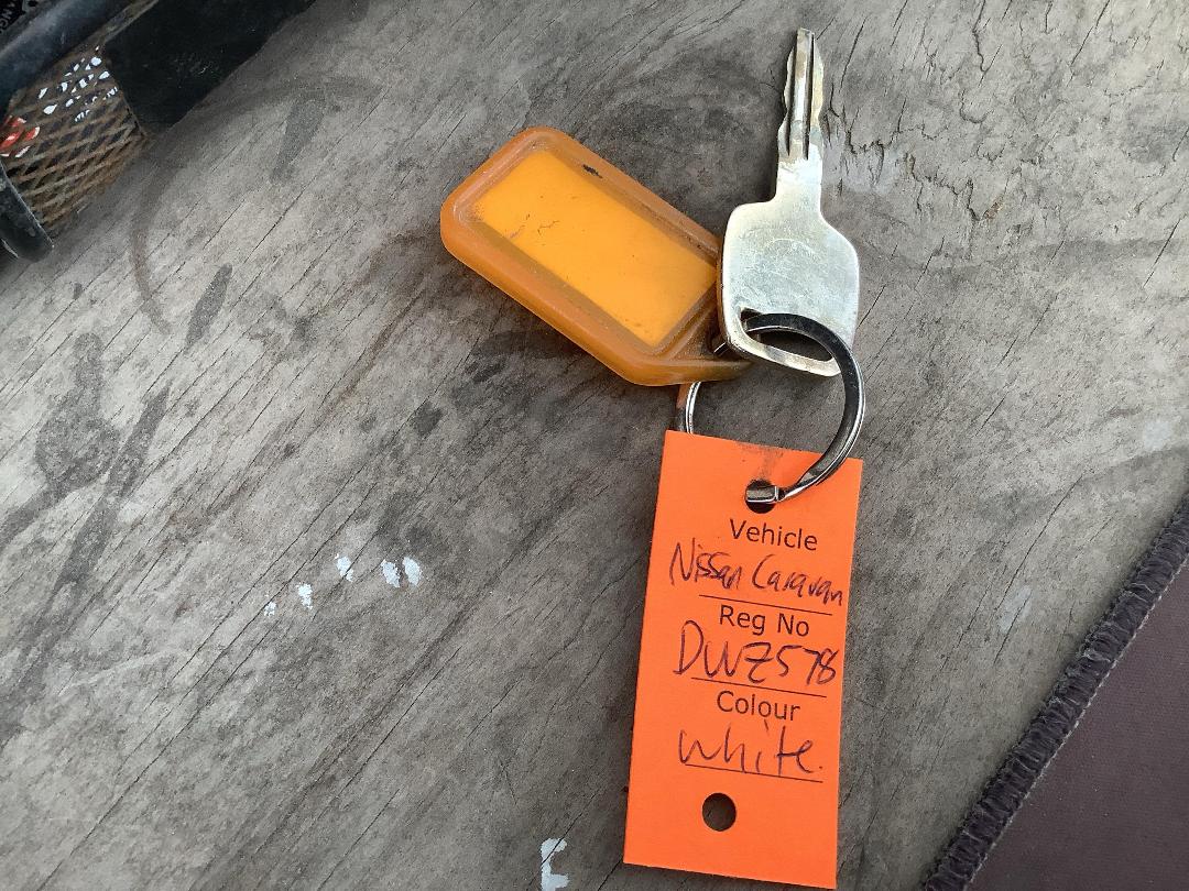 Photo '21' of Nissan Caravan Photo '21' of Nissan Caravan