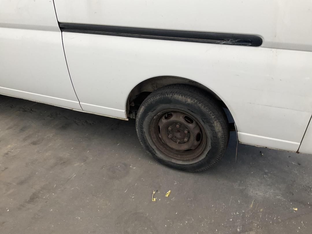 Photo '23' of Nissan Caravan Photo '23' of Nissan Caravan