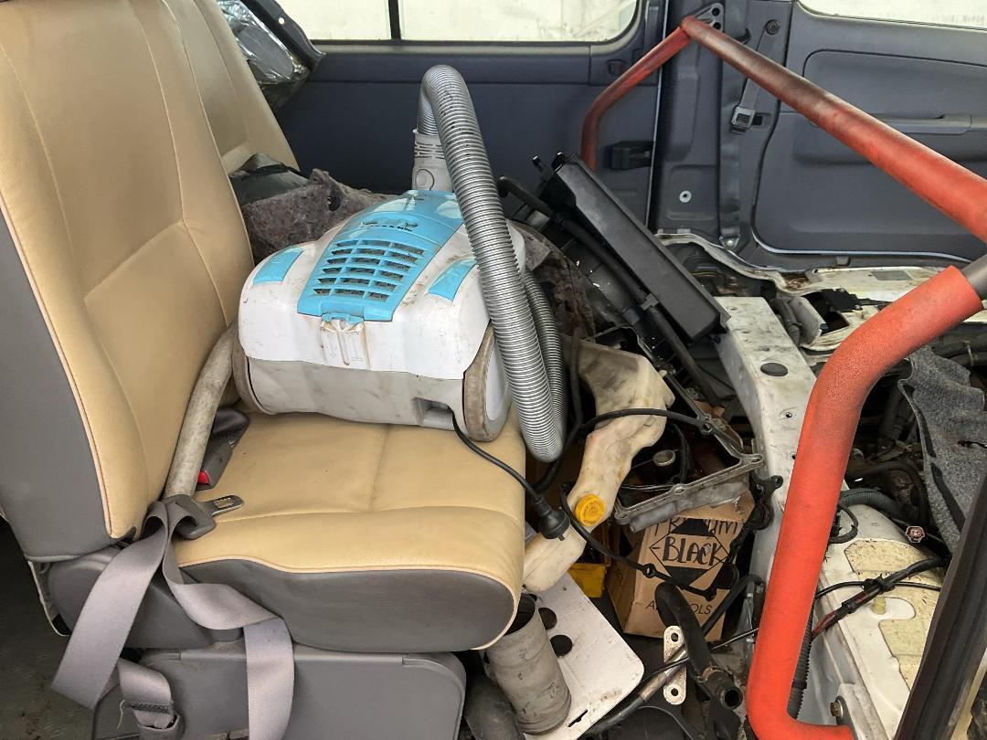 Photo '10' of Nissan Caravan Photo '10' of Nissan Caravan