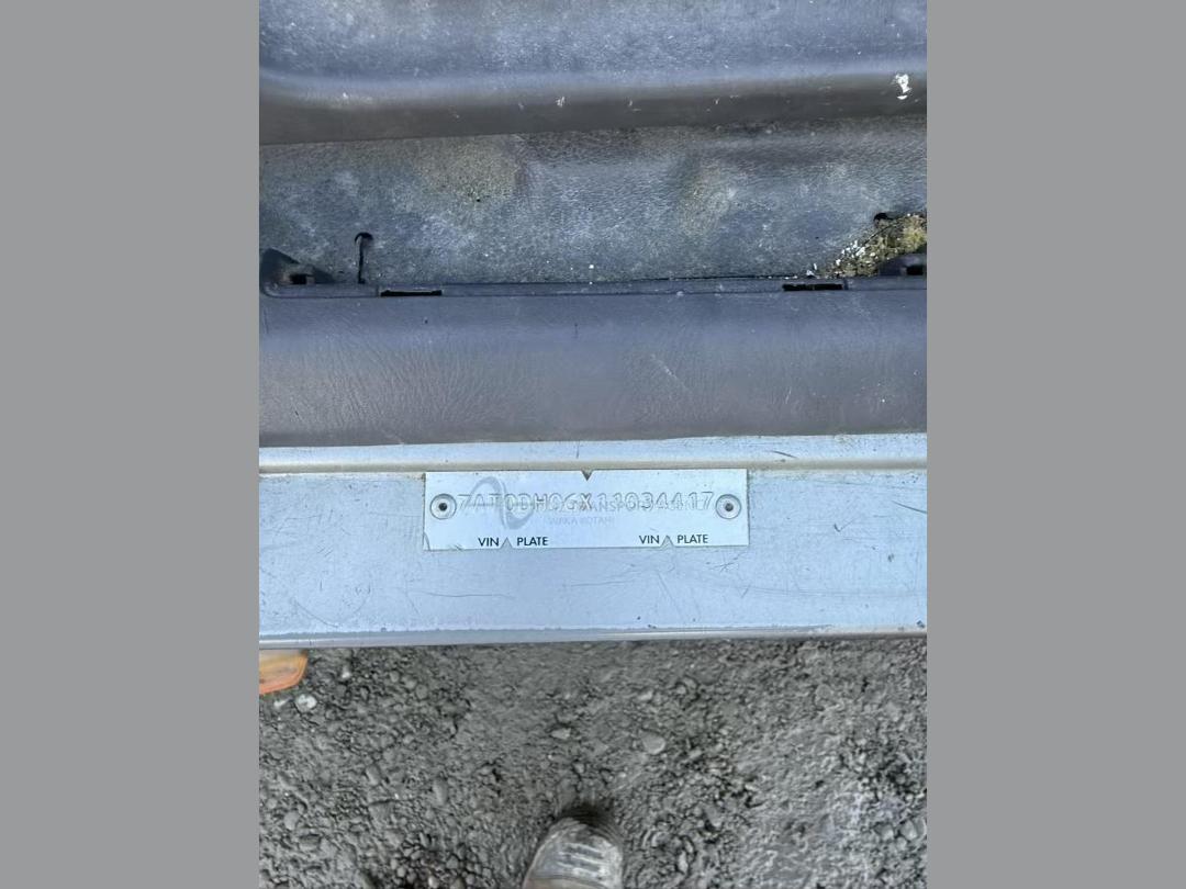 Photo '16' of Nissan Caravan