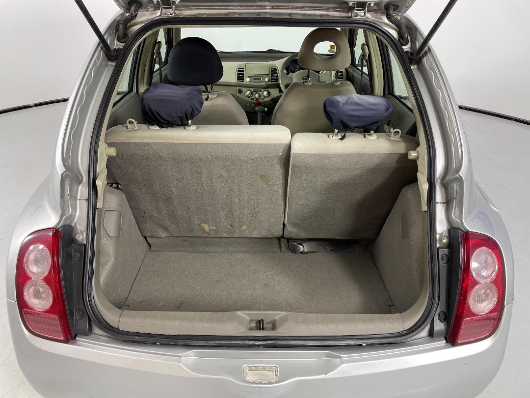 Photo '14' of Nissan March