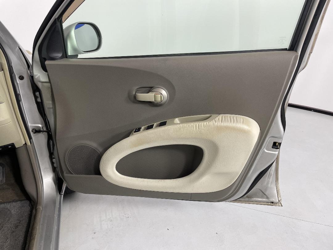 Photo '15' of Nissan March